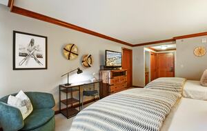 Ski-in/out - Everline Resort (formerly Resort at Squaw Creek) - Olympic Valley, California