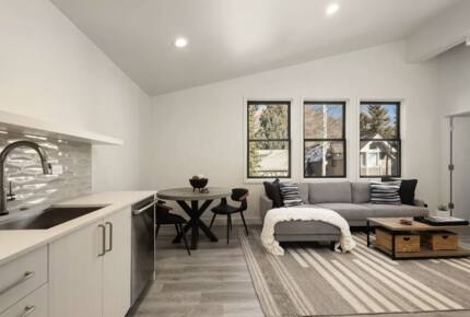 Luxe Downtown Aspen Abode - Aspen, Colorado