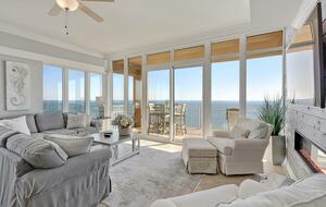 Spacious beach condo with Gorgeous Views - Orange Beach, Alabama