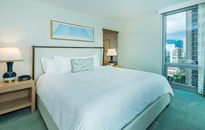 Ritz Carlton Waikiki - Honolulu, Hawaii