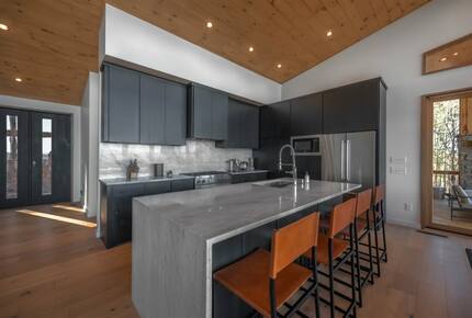 Capstone Mountain Cabin