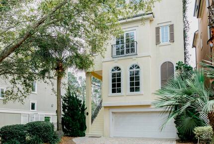 Luxtays Hilton Head | Pool, Golf Cart & Elevator
