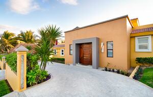 Casa Amarilla — Double Lot Luxury Caribbean Getaway - Isla Mujeres, Mexico
