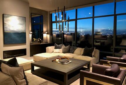 Home exchange in Portland, OR, living room with comfortable seating