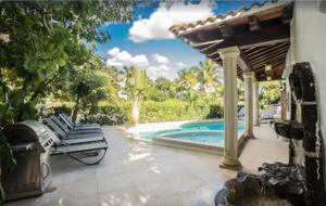Casa Blanca Beach House (Playa's #1 Vacation Rental) - Playa del Carmen, Mexico