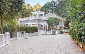 Home exchange in Mill Valley CA, 6 bedroom 5 bath sleeps 14