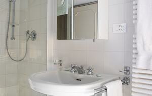 Ca' Cerchieri Mezzanine - Venice, Italy