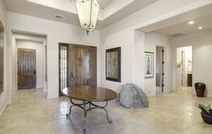Home exchange in Scottsdale AZ, interior entry way with table