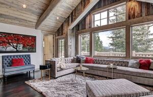 Home exchange in Breckenridge CO, living room with oversized sectional