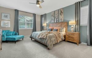 Home exchange in Kissimmee FL, upstairs master suite with king bed