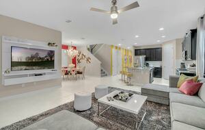 Home exchange in Kissimmee FL, modern living room with flatscreen TV