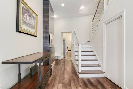 New Orleans Warehouse District Townhome - New Orleans, Louisiana