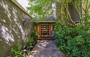 Home exchange in Mill Valley CA, pathway leading to front door