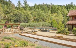 Home exchange in Calistoga CA with a bocce ball court