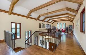 Home exchange in Calistoga CA, staircase and hallway to the library