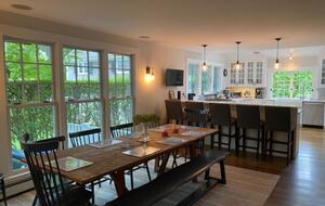 Vineyard Time - Edgartown, Massachusetts