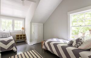 Vineyard Time - Edgartown, Massachusetts