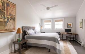 Vineyard Time - Edgartown, Massachusetts