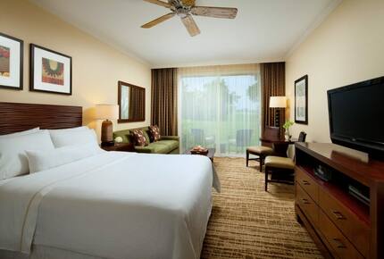 Home exchange in Kaua'i HI, bedroom with king Heavenly Bed®