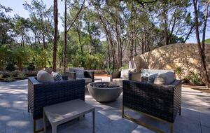 Home exchange in Spicewood TX, propane fire pit with four chairs