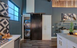 Home exchange in Spicewood TX with Electrolux washer and dryer