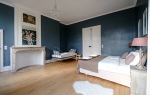 Château d'Isle-sur-Marne (R) - Isle sur Marne, France