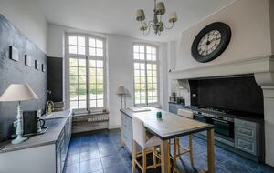 Château d'Isle-sur-Marne (R) - Isle sur Marne, France