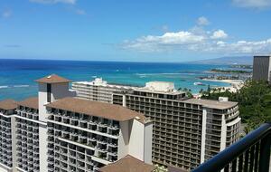 Home exchange in Honolulu HI, views of Waikiki Beach from lanai