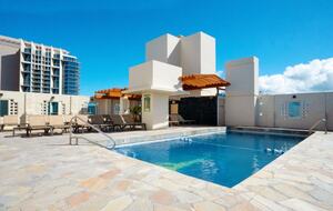 Home exchange in Honolulu HI, The Imperial Hawaii Resort rooftop pool