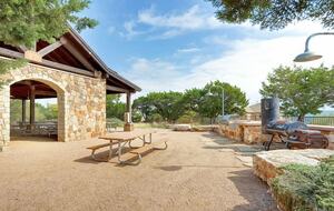 Lake Travis - Hollows Resort Lakeview Casita - Jonestown, Texas