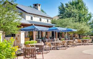 Lake Travis - Hollows Resort Lakeview Casita - Jonestown, Texas