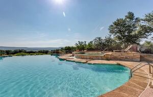 Lake Travis - Hollows Resort Lakeview Casita - Jonestown, Texas