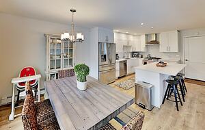 Modern EagleVail Family Retreat | Private Garage - Avon, Colorado