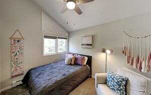 Modern EagleVail Family Retreat | Private Garage - Avon, Colorado