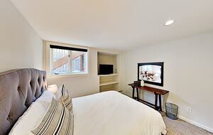 Modern EagleVail Family Retreat | Private Garage - Avon, Colorado