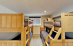 Modern EagleVail Family Retreat | Private Garage - Avon, Colorado