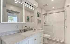 All Decked Out Waterfront Retreat - Sarasota, Florida