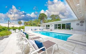 All Decked Out Waterfront Retreat - Sarasota, Florida