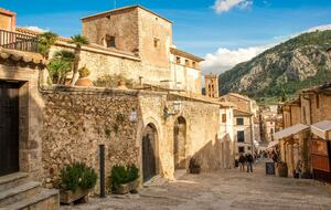 Picturesque Spanish finca "Las Rosas" - Port de Pollenca, Spain