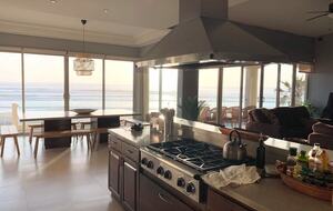 Casa Los Primos - La Misión, Mexico