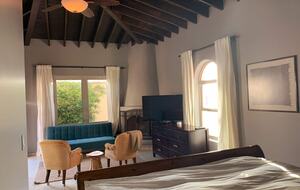 Casa Los Primos - La Misión, Mexico