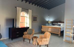 Casa Los Primos - La Misión, Mexico