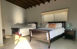 Casa Los Primos - La Misión, Mexico