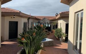 Casa Los Primos - La Misión, Mexico