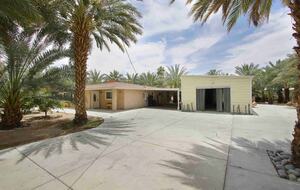 DateFarm 54 - Private and Gated, Central to Polo and Horse Park - Thermal, California
