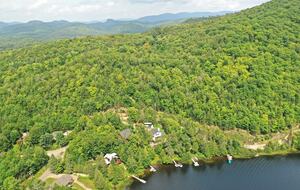 Lakefront Mont-Tremblant - La Conception, Canada