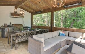 Lakefront Mont-Tremblant - La Conception, Canada