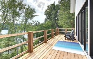 Lakefront Mont-Tremblant - La Conception, Canada