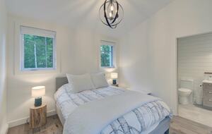 Lakefront Mont-Tremblant - La Conception, Canada