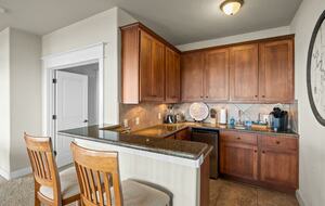 Lake Travis - Hollows Resort Lakeview Casita - Jonestown, Texas